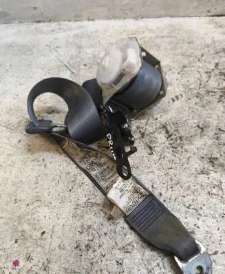 Toyota Prius (XW20) Rear seatbelt 7L7250 235168 FCVSS209