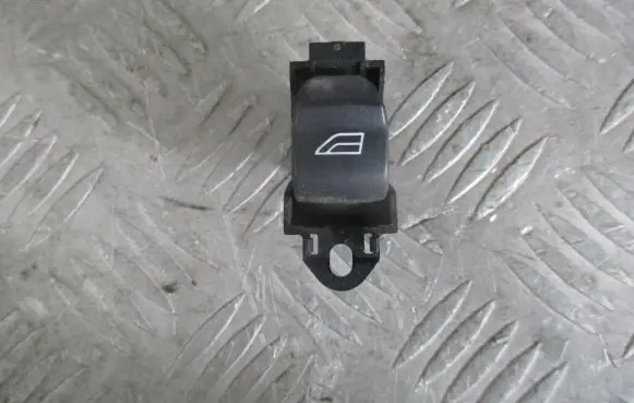 Volvo V50 Electric window control switch 30774162