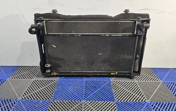 Lexus CT 200H Radiator set 4221341041