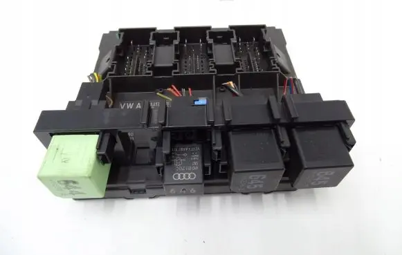 Volkswagen PASSAT B7 Comfort/convenience module 3AA937087F