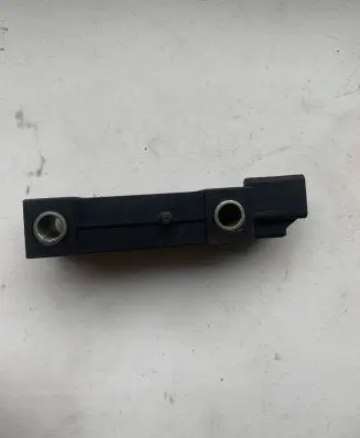 Audi A8 S8 D2 4D Airbag deployment crash/impact sensor 4D0959643C
