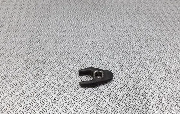 Renault Scenic I Fuel Injector clamp holder