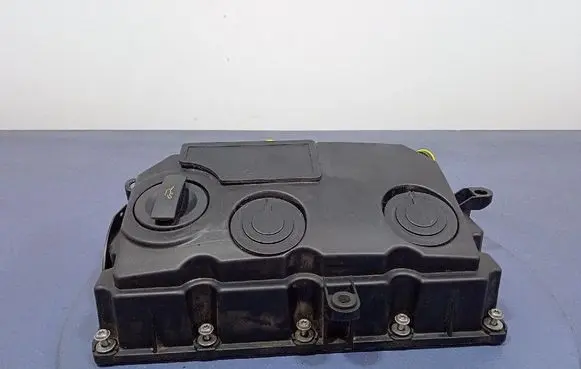 Volkswagen PASSAT B6 Rocker cam cover 