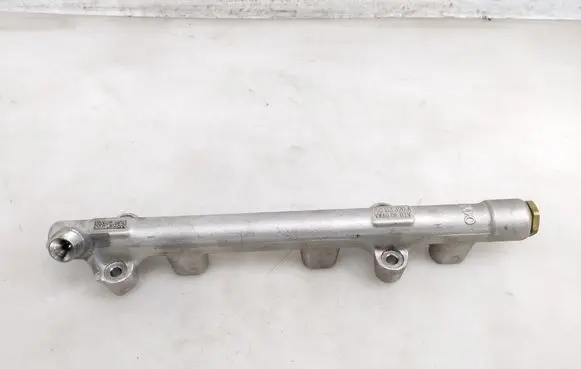 Volkswagen Golf VIII Fuel main line pipe 05C133320A