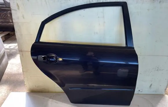 Mazda 6 Rear door