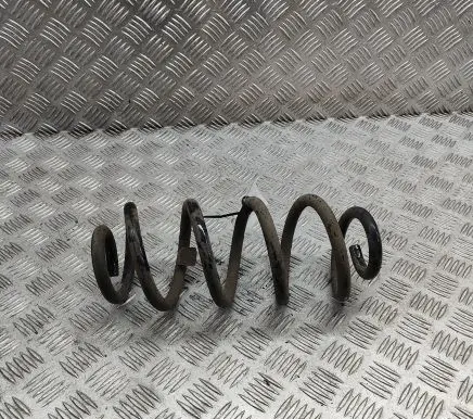Volvo XC40 Rear coil spring 31658707