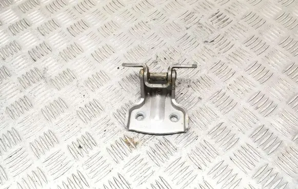 Hyundai Trajet Tailgate/trunk/boot hinge