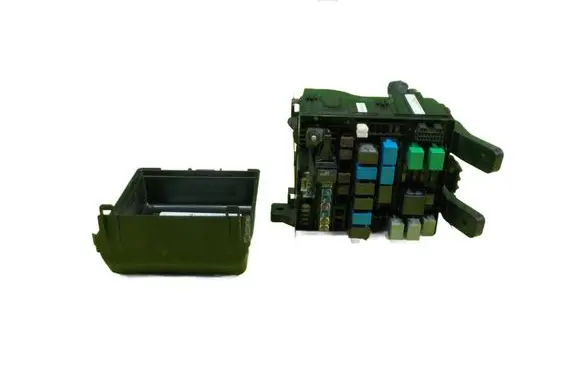 KIA Sportage Fuse box set 919502S010 BEZPIECZNIKOW