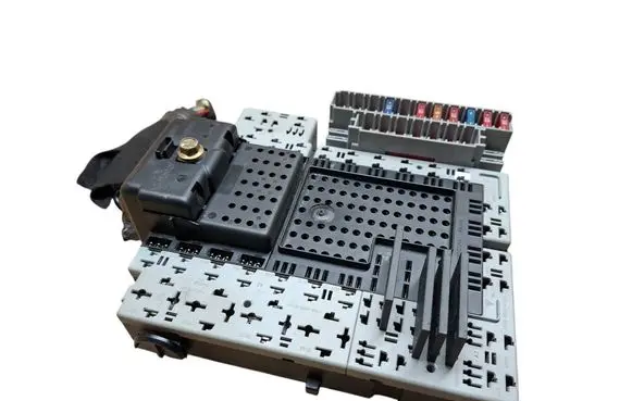 Volvo S60 Fuse box set 8651547 0136785