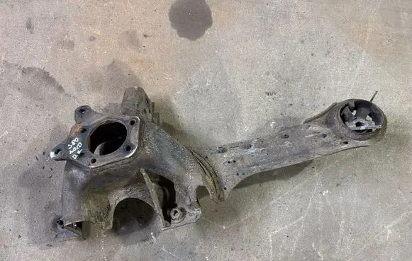 Volvo S80 Rear wheel hub spindle/knuckle 
