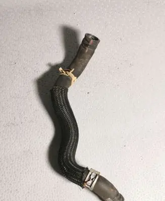 Toyota Avensis T270 Engine coolant pipe/hose