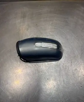 Mercedes-Benz C W203 Front door electric wing mirror 413133417