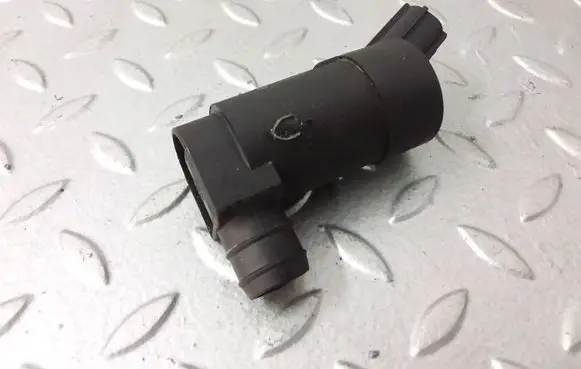 Volvo S40 Windscreen/windshield washer pump 1S7117K624DD T655C