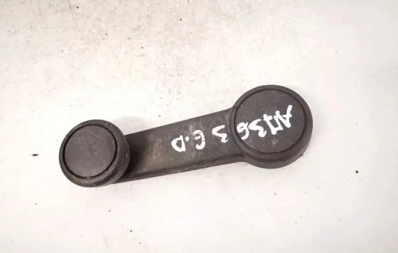 Ford Focus Front door window winding handle 95vbv23342