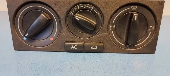 Volkswagen Golf IV Climate control unit 1J0820045F
