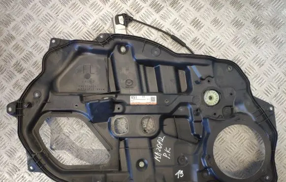 Mazda 2 Front door electric window regulator D6515997X