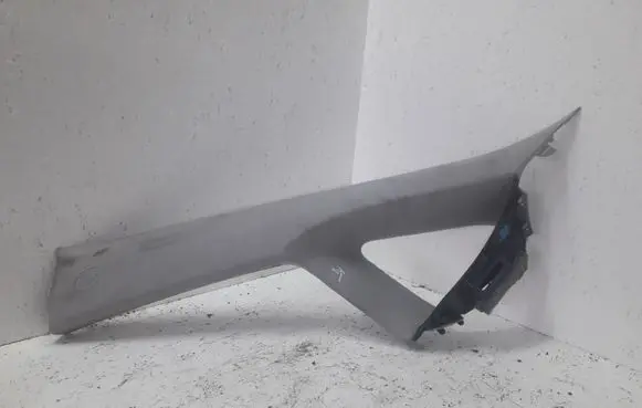 Toyota Auris 150 (A) pillar trim 6222002020