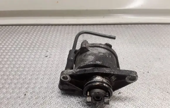 Land Rover Freelander Vacuum pump 2248170