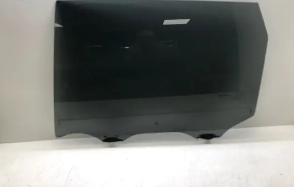 Nissan X-Trail T32 Rear door window glass