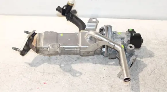 Toyota Auris 150 EGR valve cooler 2560137010 2562037110