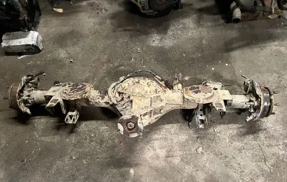 Mitsubishi Pajero Rear axle beam with reductor 