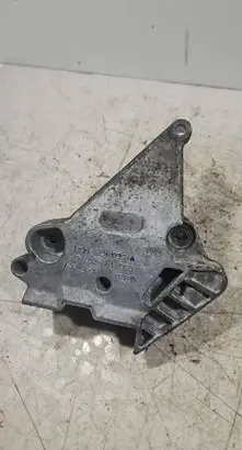 Volkswagen PASSAT B6 Engine mounting bracket 03G199207G 560KTS141