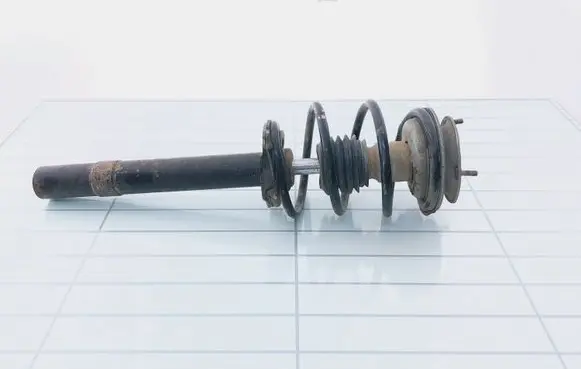 BMW 5 E39 Front shock absorber with coil spring 110016