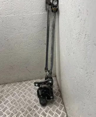 Volvo V50 Front wiper linkage and motor 3397021156 1137328504 0909312887