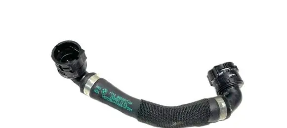 Engine coolant pipe/hose