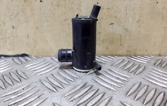 KIA Sportage Windscreen/windshield washer pump 985102S100