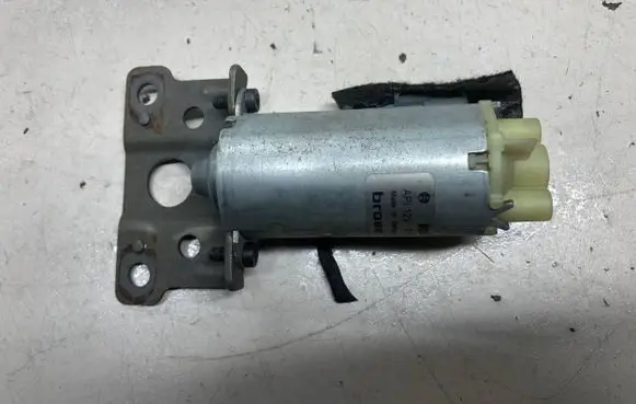 Citroen C5 Seat adjustment motor 0130002650 976782102
