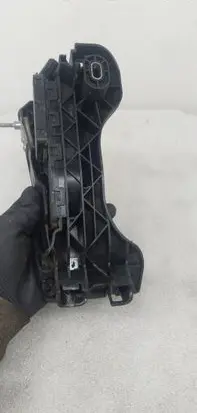 Volkswagen PASSAT B6 Accelerator throttle pedal 1K1721503L 6PV00860000