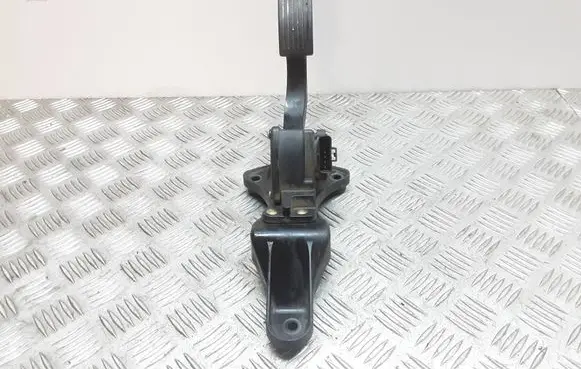 Hyundai Santa Fe Accelerator throttle pedal BED0250A2B100 327262B100
