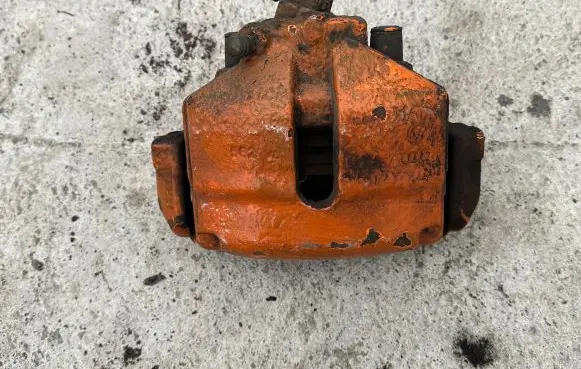 Volkswagen Scirocco Front brake caliper