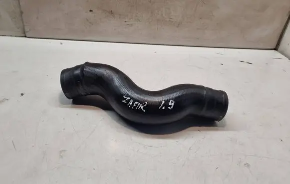 Opel Zafira B Intercooler hose/pipe 5557037