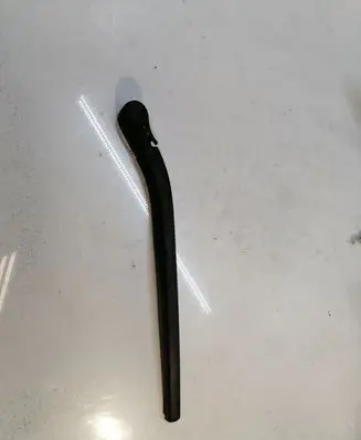 BMW 5 F10 F11 Rear wiper blade arm 7066175
