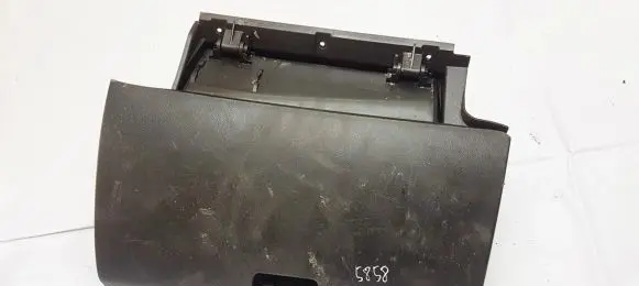 Chevrolet Captiva Glove box 96630051