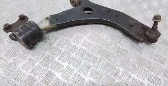Volvo C30 Front lower control arm/wishbone 3M513A423EM