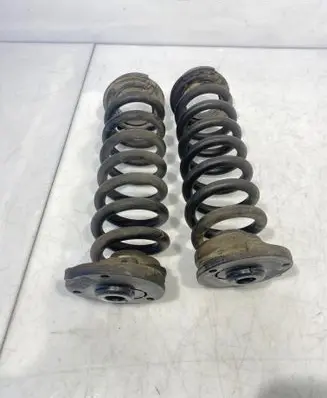 Mercedes-Benz C W205 Rear coil spring 