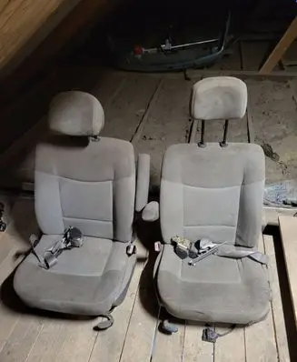 Seat set