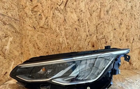 Volkswagen Golf VIII Headlight/headlamp 5H1941005B