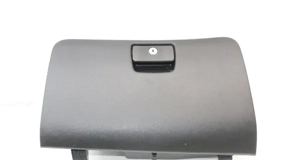 Chevrolet Orlando Glove box ATF36473