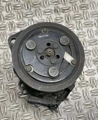 Chevrolet Cruze Air conditioning (A/C) compressor (pump)