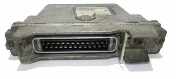 Renault Kangoo I Engine control unit/module 7700104956 7700111206