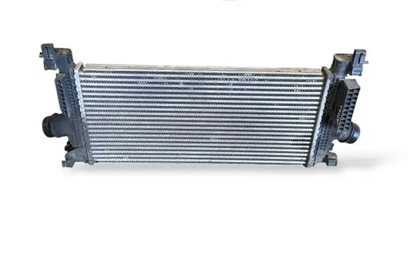 Opel Astra J Intercooler radiator 