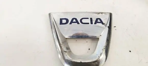 Dacia Sandero Manufacturer badge logo/emblem 908894079R