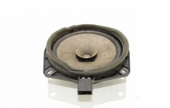 Mitsubishi Pajero Rear door speaker MR301667
