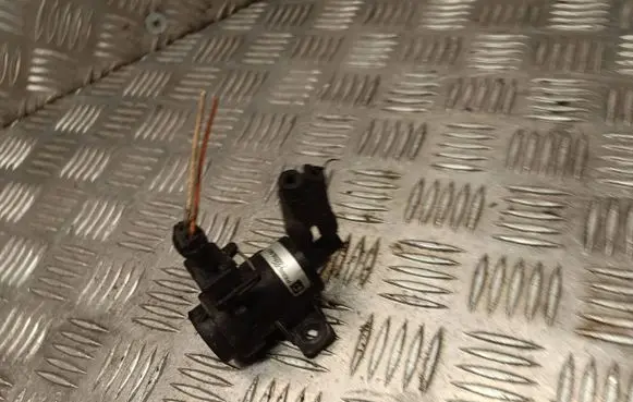 Renault Trafic II (X83) Turbo solenoid valve 702256040