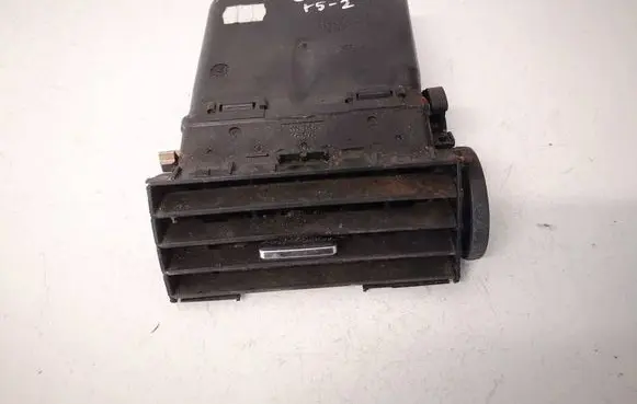 Ford Kuga I Dash center air vent grill 3M51R014L21BE