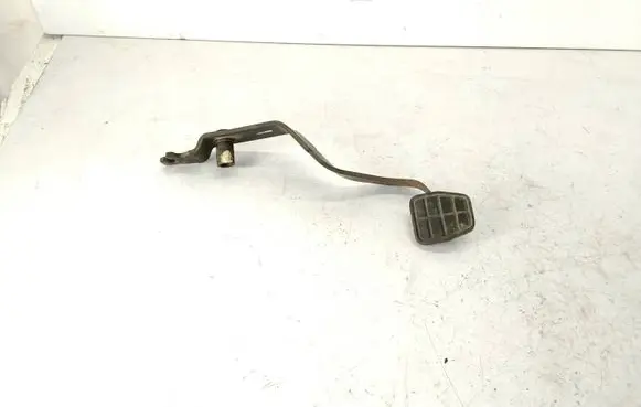 Volkswagen Golf II Clutch pedal 